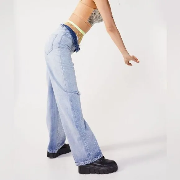 Nasty Gal Embellished Diamante Wide Leg Baggy Denim Jeans Light Wash Size 4 NWT