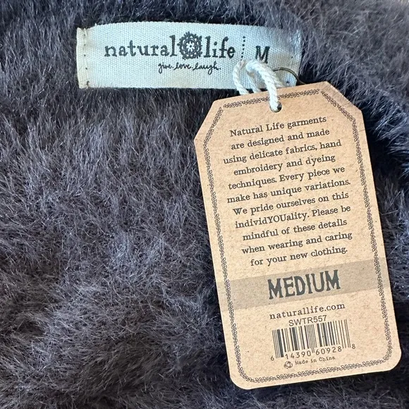 Natural Life Fuzzy Cropped Sweater in Espresso