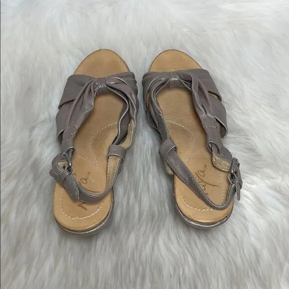 Naya Maher Gold Leather Wedge Sandals Sz. 7.5