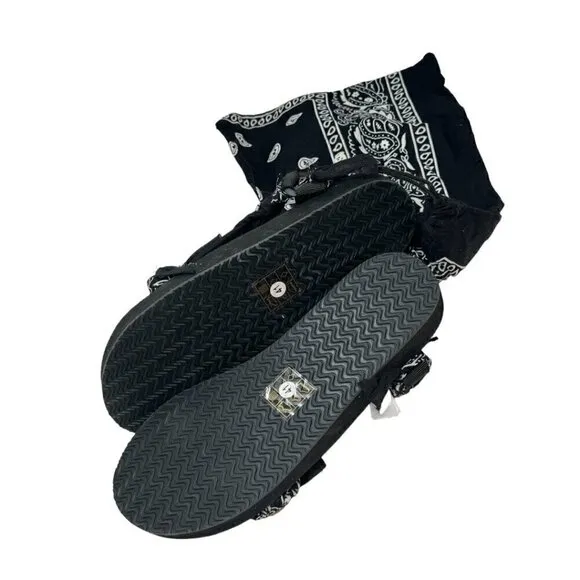 New $210 ARIZONA LOVE Trekky Black Bandana Print Sandal w Dustbag size 41
