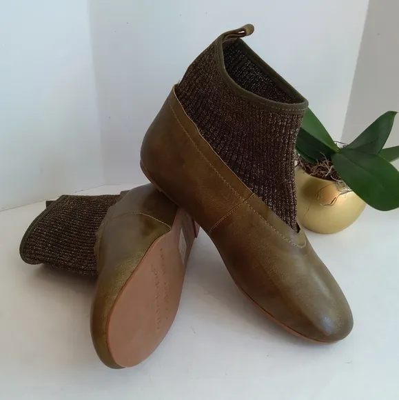 NEW ! Antelope collection genuine leather green boots