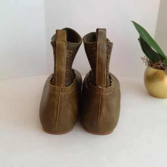 NEW ! Antelope collection genuine leather green boots
