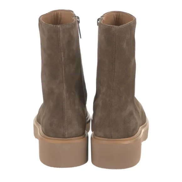 NEW Aquatalia Suede Boots Size 8.5