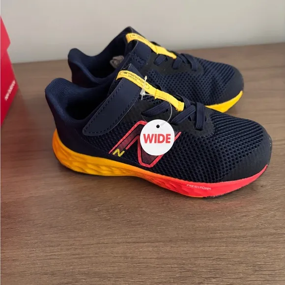 New Balance Kids Shoes size 8 Wide NIB