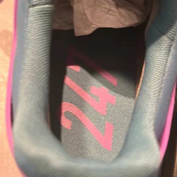 New balance MS 247GTZ Gore-Tex size 11 brand new, never worn