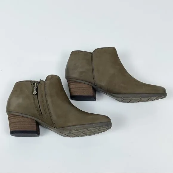 NEW Blondo Villa Waterproof Ankle Boots Booties Taupe Nubuck 6.5