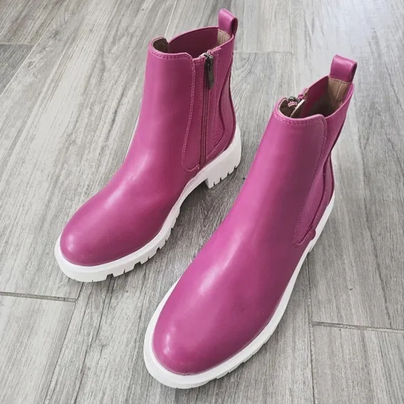 New Buckle Boutique Beast Fashion Twilight Women Pink Ankle Boots Bootie Size 7