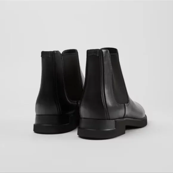 New Camper Iman Black leather chelsea boots women low Ankle size 37 USA 7