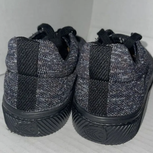 new Cariuma Ibi Low Stone Black Knit Sneakers Shoes in stone black 2T6