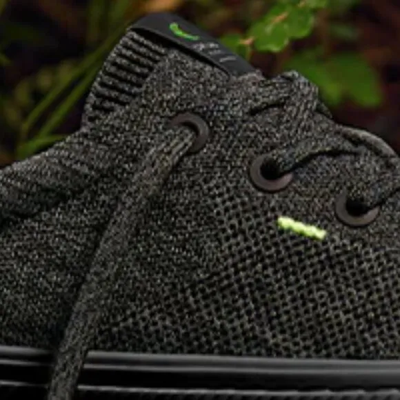 new Cariuma Ibi Low Stone Black Knit Sneakers Shoes in stone black 2T6