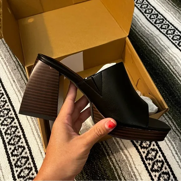 New Coconuts by Matisse Kate Slide on Heeled Sandals in Black Size 7