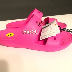 NEW CROCS Classic Womens Water Sandals Slides Flip Flops Pink Jibbitz Charm Sz 7