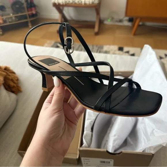 NEW Dolce Vita Black Leather Zamal Sandals