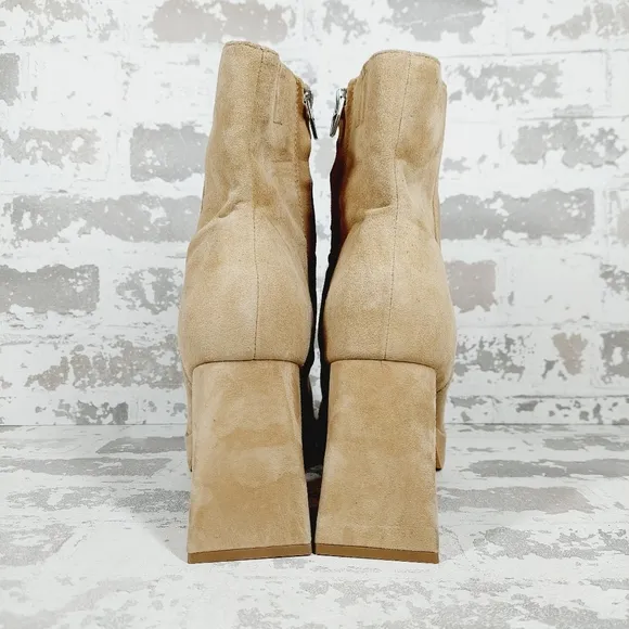 NEW Dolce Vita Ulyses Tan Suede Block Heel Zip Up Ankle Boots M572