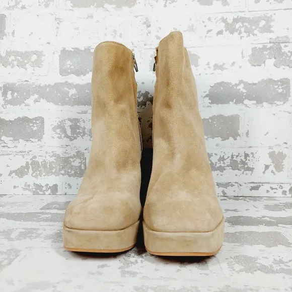 NEW Dolce Vita Ulyses Tan Suede Block Heel Zip Up Ankle Boots M572