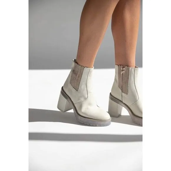 NEW FREE PEOPLE Sz 37 1/2 JAMES CHELSEA BOOTS IN ICE