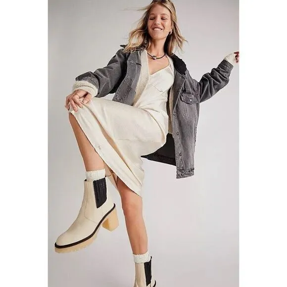 NEW FREE PEOPLE Sz 37.5 7.5 JAMES CHELSEA BOOTS IN BONE