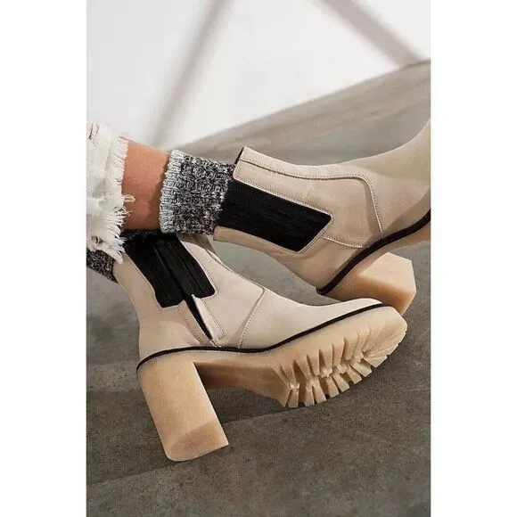 NEW FREE PEOPLE Sz 37.5 7.5 JAMES CHELSEA BOOTS IN BONE