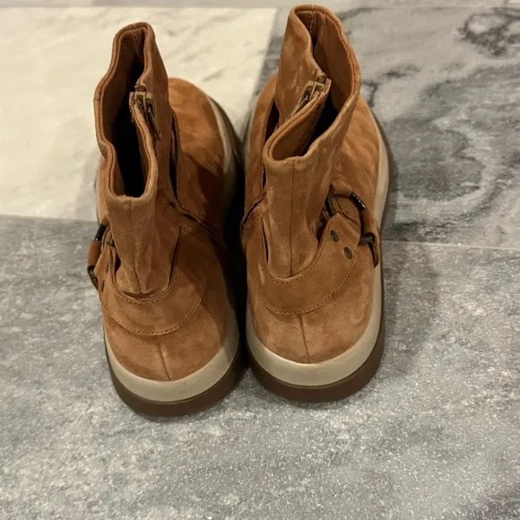 NEW Free People Bodhi Harness Sneaker Bootie Brown Suede boots size 10