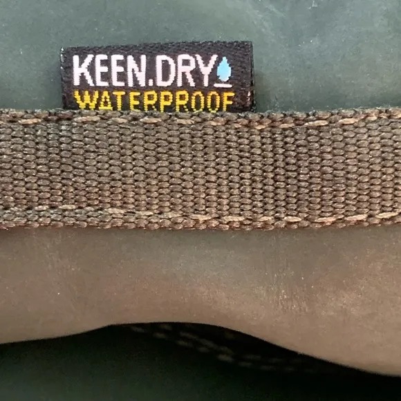 New Keen Women Waterproof Ankle Boots.