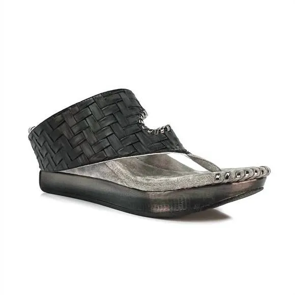 NEW MODZORI tita reversible sandal in white/black