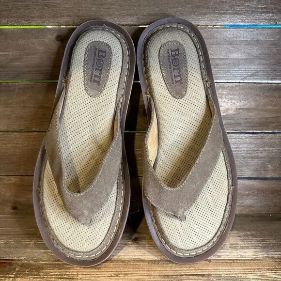 New NWOB Mens Born Bermuda Gray Suede Comfort Flip Flops Sandals Size 11‎ M