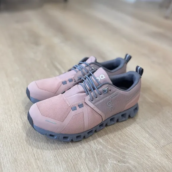 New! ON Cloud 5 Waterproof Running Shoes Rose/ Fossil Pink Womens Size US 6