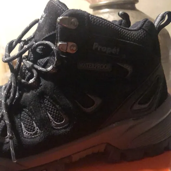New PROPET Black Gray Waterproof Walker Boots