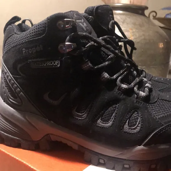 New PROPET Black Gray Waterproof Walker Boots