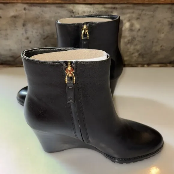 NEW Ralph Lauren Black Wedge Ankle Boot In Size 6