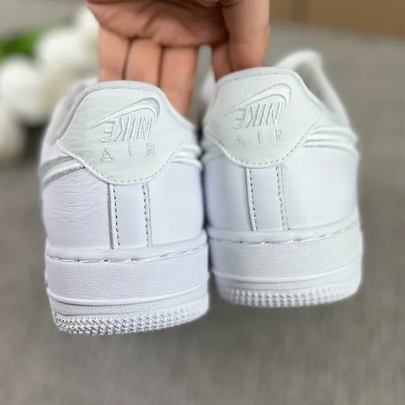 NEW Size 9 Nike Air Force 1 Dance Shoes Summit White Photon Dust Metallic Silver