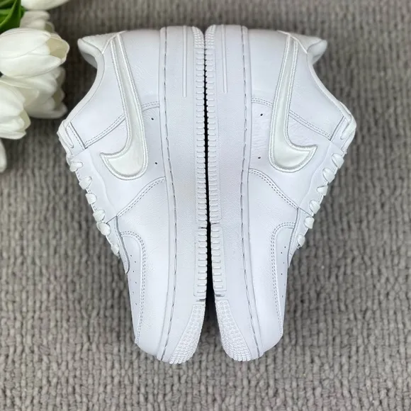 NEW Size 9 Nike Air Force 1 Dance Shoes Summit White Photon Dust Metallic Silver