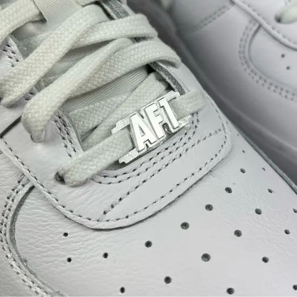 NEW Size 9 Nike Air Force 1 Dance Shoes Summit White Photon Dust Metallic Silver