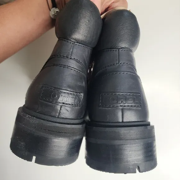 NEW Sorel Boots Women’s Lennox Hiker Boot Waterproof Black Red Laces 8.5