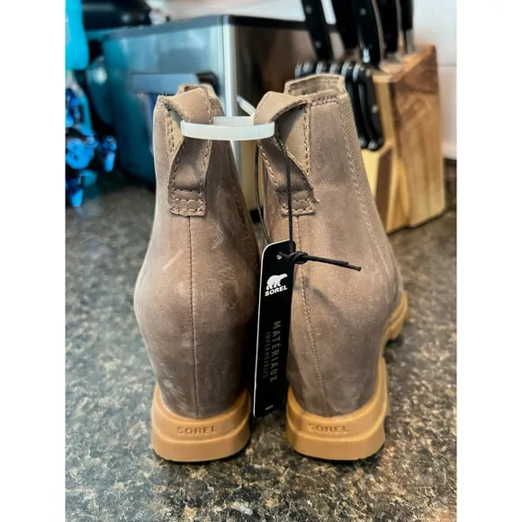 New Sorel Women's Joan of Arctic Wedge III Chelsea Boot — Waterproof Leather