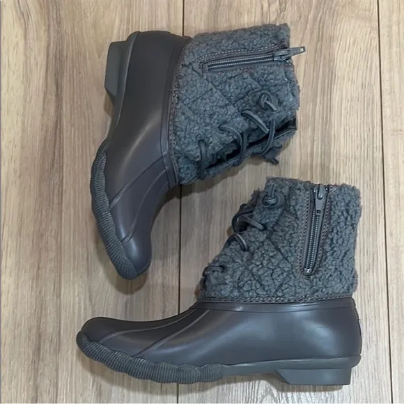 New Sperry Women's Gray Duck Boots