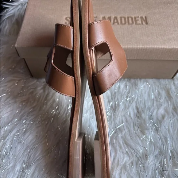 New Steve Madden Brown Hadyn Cognac Leather Slide Sandals Size 9 New with Box