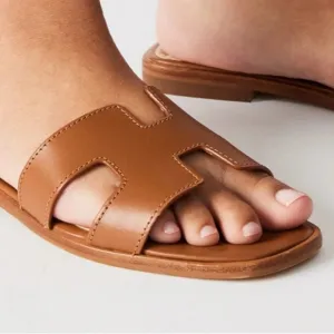 New Steve Madden Brown Hadyn Cognac Leather Slide Sandals Size 9 New with Box