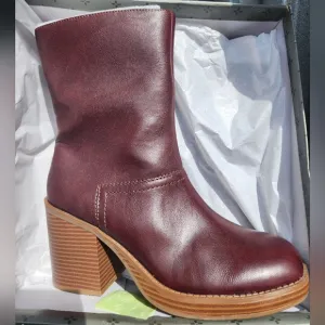 New Sun ÷ Stone Denverr Womens Faux Leather Embossed boots