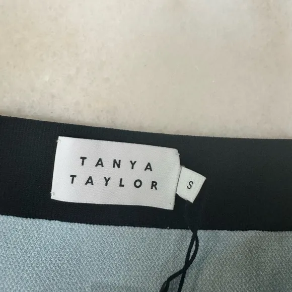 💙New TANYA TAYLOR Rivka Knit Skirt small black blue white striped stretchy