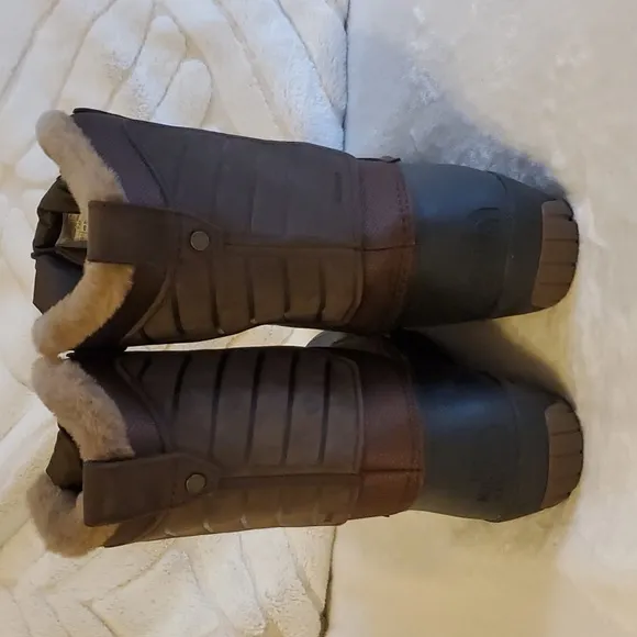NEW The North Face Shellista IV Mid Lace Waterproof Winter Snow Boots