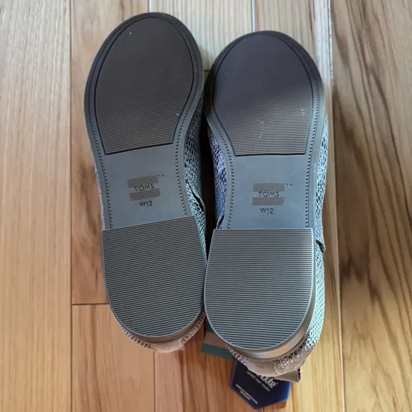 NEW TOMS Reese Cobblestone Snake Printed Suede Ortholite Ankle Boots