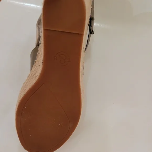 New- TREASURE &amp;  BOND Gray Platform &quot;Sannibel&quot; Wedge Sandals Sz 9. 5