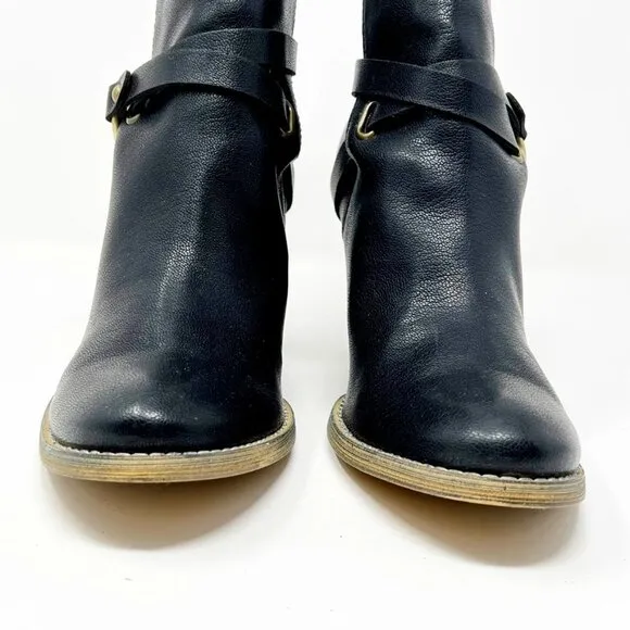 NEW Very Volatile Faux Leather Ankle Boots. Black. Size 10
