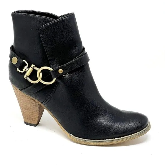 NEW Very Volatile Faux Leather Ankle Boots. Black. Size 10
