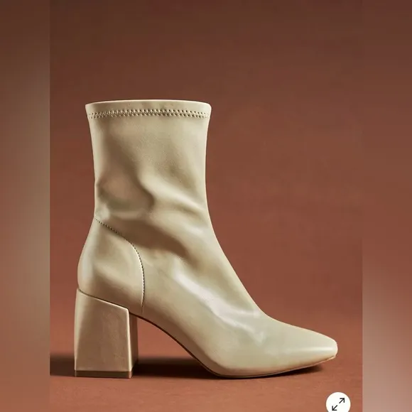 NEW with tags (NWT) Anthropologie Silent D Cream Carina Heeled AnkleBoots