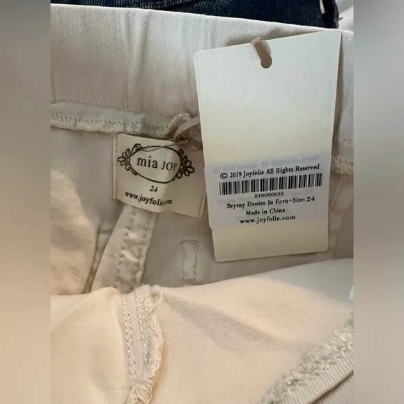 NEW with tags (NWT) BRYTNY HIGH-WAISTED DENIM IN ECRU