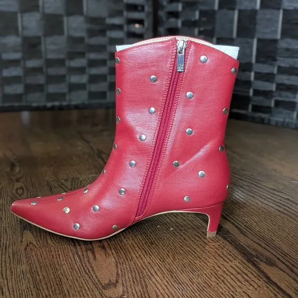 New York &amp; Company Red Ankle Booties Studs Sz 8 NEW in Box Kinky Boots Sexy