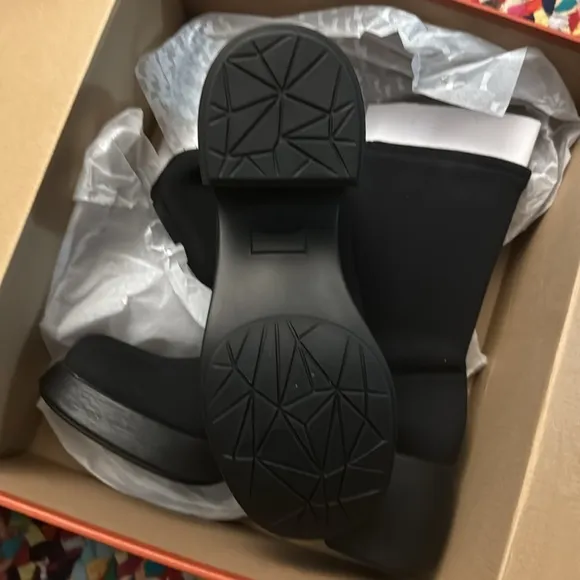 NIB Camper Thelma Tencel