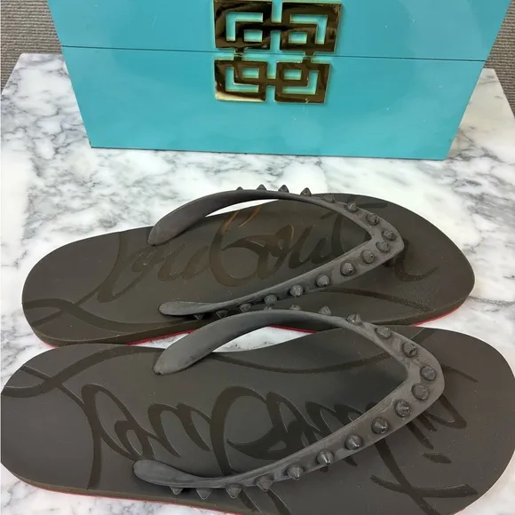 NIB Christian Louboutin Men’s Loubi Spike Flip Flops Sandals EU Size 43 = US 10